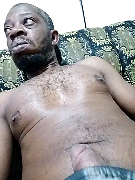 Negaomalinha1 online show from April 11, 8:18 am