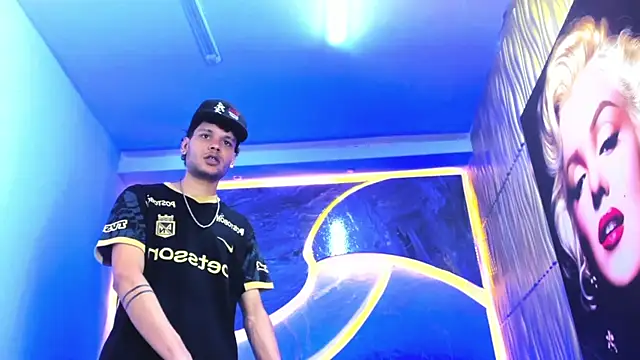 Lucas hot 20 online show from February 9, 1:27 pm