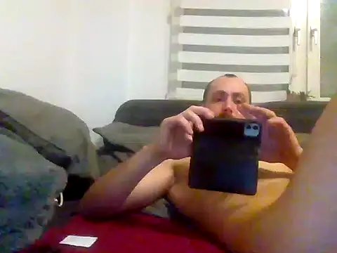 pauleega online show from January 10, 5:06 pm