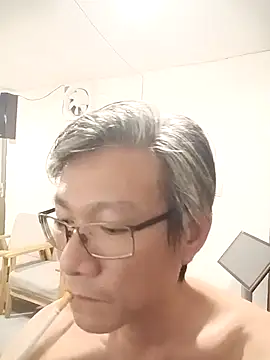 me-great online show from January 17, 12:30 pm