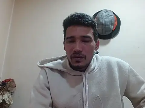 Calientes96 online show from February 2, 5:50 am