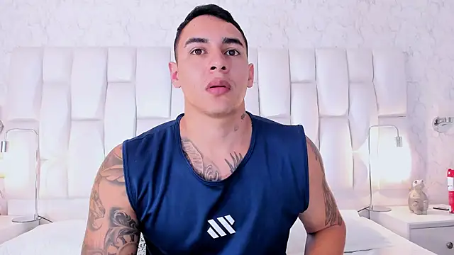 MassimoCo  online show from February 6, 9:50 am