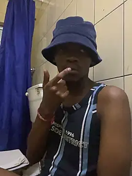 BigAndBeaut online show from March 5, 8:49 pm