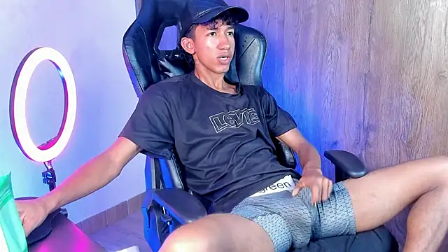 neitan miller  online show from April 7, 1:22 pm