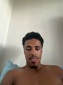 LorenzoBlack27 online show from March 22, 8:36 pm