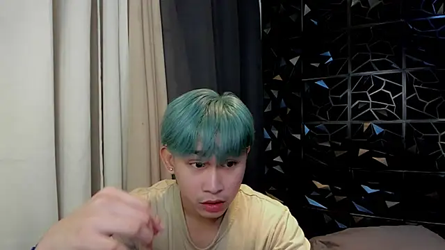 davincihugecock online show from April 2, 5:54 pm