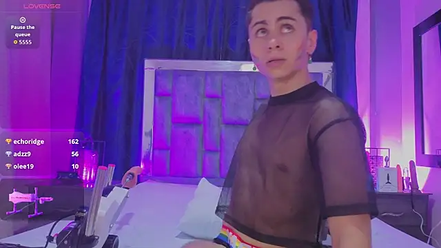 LeoMonnroe online show from April 5, 7:43 pm