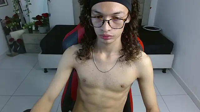 Axel fox77 online show from June 10, 1:40 am