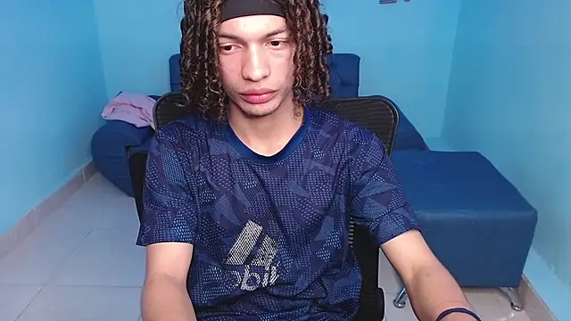 Axel fox77 online show from August 3, 11:33 pm
