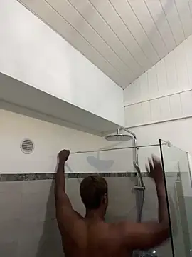 Axel black10 online show from February 4, 2:23 pm