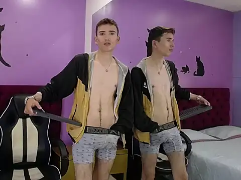 Iam Smith  online show from January 15, 1:47 pm