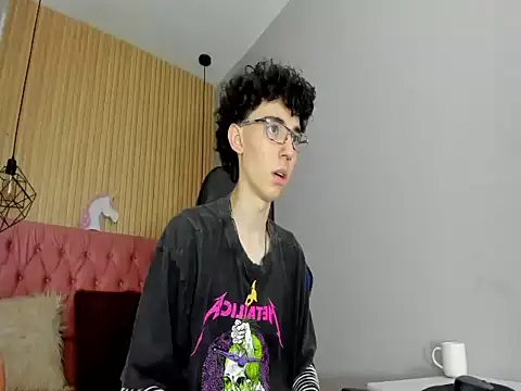 Syriussz online show from February 11, 7:41 pm