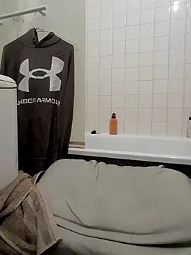 80julien online show from March 21, 11:25 am