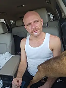 FrankieFuckMe online show from May 26, 8:27 pm