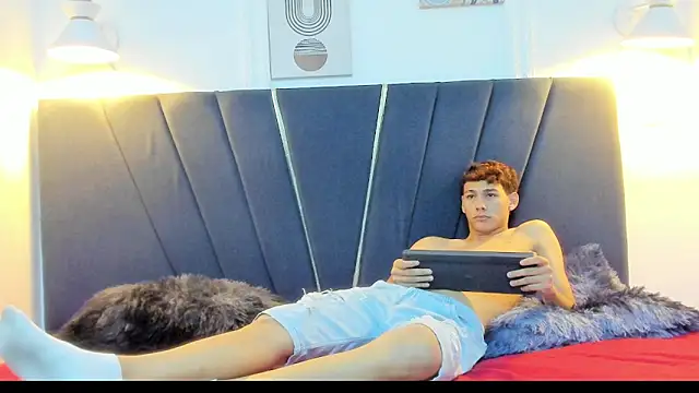 David cum18 online show from January 17, 3:42 am