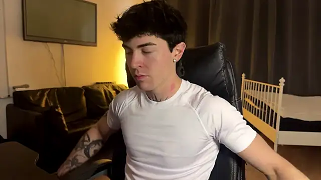 LiamFoster online show from January 16, 2:20 pm