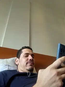 rodrigovianacastelo online show from February 24, 11:44 am