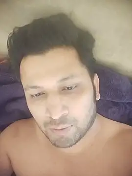 Pravin9562 online show from March 2, 8:10 am