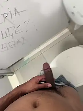 Novinho Pauzudo 18cm online show from March 18, 8:23 pm