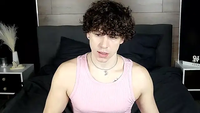 TylerGibson online show from February 14, 6:41 am