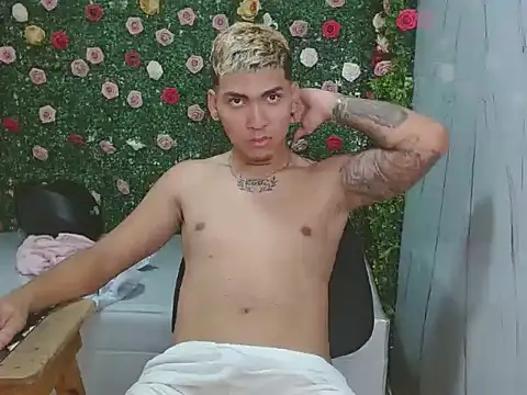 andrew andy1 online show from January 18, 7:38 pm