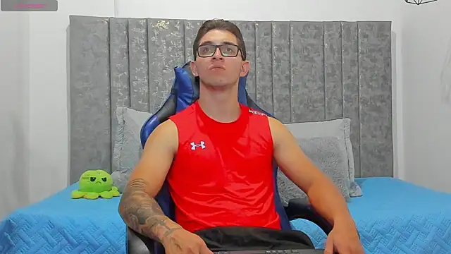 Calvin Hunter online show from July 9, 3:11 am