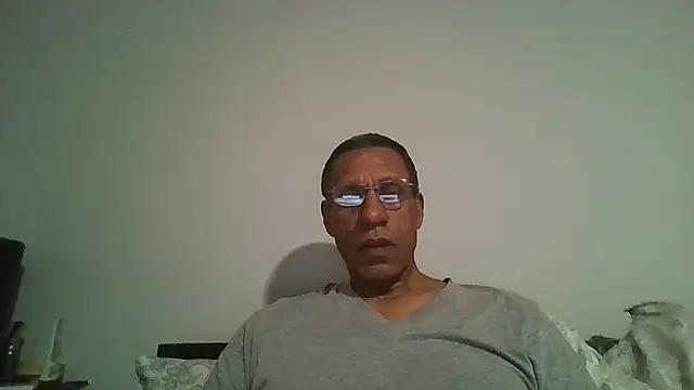 swimmer2496 online show from January 17, 9:01 am