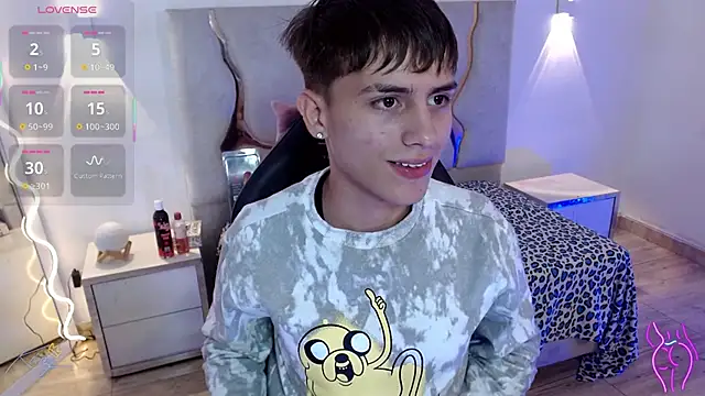 EVAN TAY online show from February 11, 3:22 am