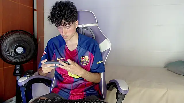 Johnny cagee  online show from February 27, 12:34 am