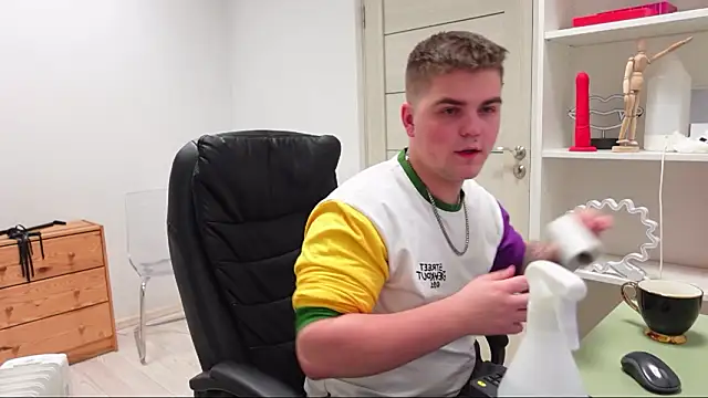 Jackson Teele online show from February 17, 9:35 pm