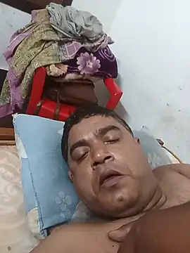 deshilnd online show from July 4, 8:23 pm