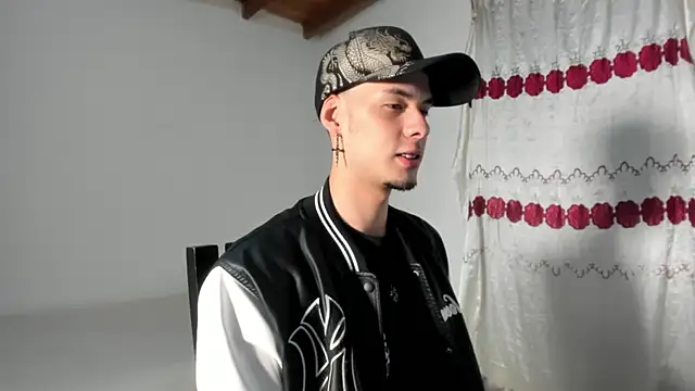 Vlad  night online show from April 18, 3:19 am