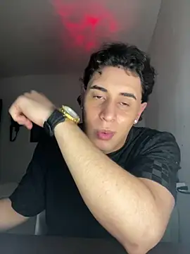 Maximuz1920 online show from March 12, 2:19 am