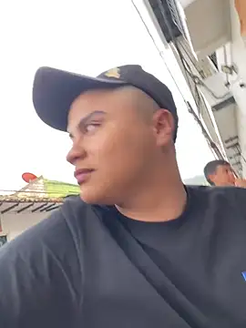 andresmahecha777 online show from February 8, 9:52 pm