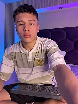 Dominik Souza online show from July 18, 8:58 pm