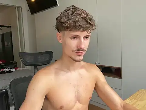 vitoraugustoxxx online show from February 5, 6:26 pm