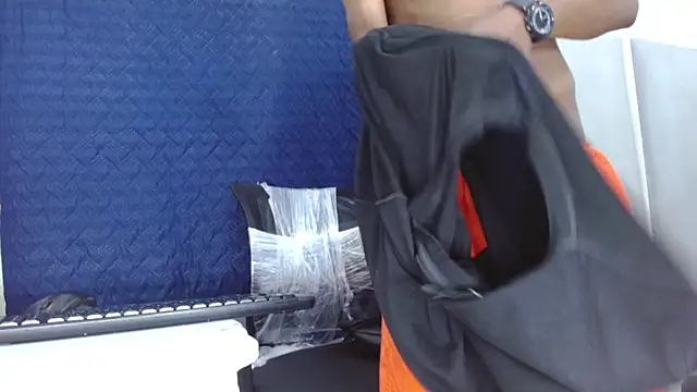 TonnyMarck online show from February 28, 3:49 am