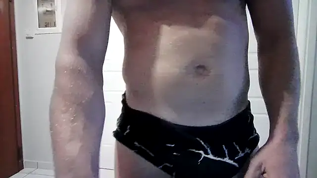 YoungforOld32 online show from March 2, 2:02 pm