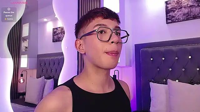 Fancy Vixen online show from April 14, 3:28 am