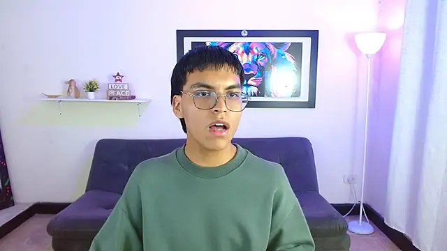 Maecum18 online show from March 21, 11:31 pm