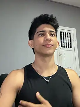 Thiago Olsen online show from February 7, 11:54 pm