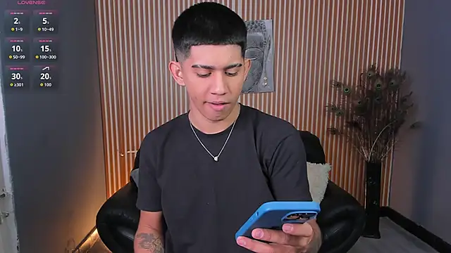 Thiago Olsen online show from February 19, 3:03 am