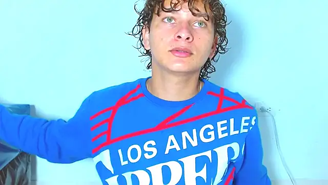 arielnoir6958 online show from April 15, 11:59 pm