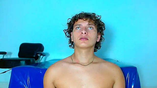 arielnoir6958 online show from March 27, 9:05 pm