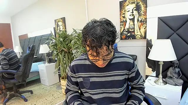 kai storn online show from April 7, 11:21 am