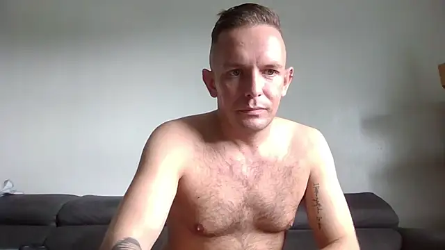 verscub6969 online show from July 4, 1:36 pm