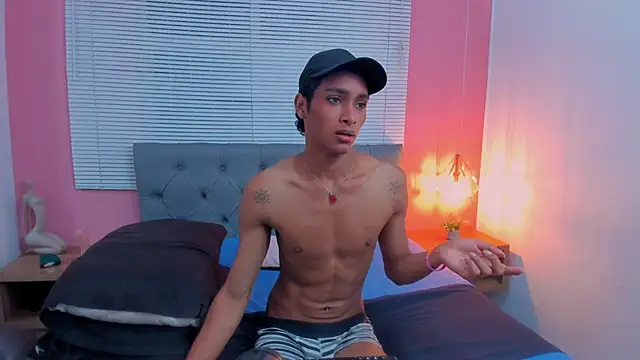 drako18  online show from February 20, 3:25 am