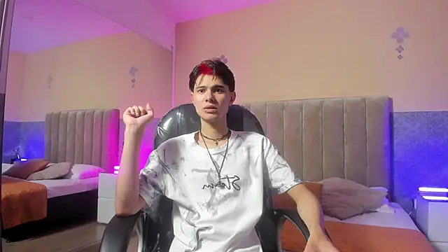 Derek Sinn online show from March 26, 6:45 pm