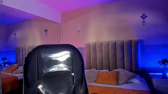 Derek Sinn online show from April 16, 9:39 pm