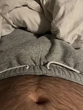 showtimebobby2424 online show from February 28, 7:18 am